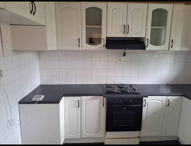 2 BEDROOM APARTMENT FOR SALE IN PELHAM